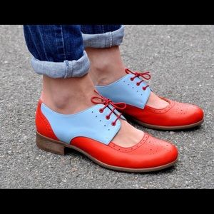 Genuine leather Oxford sandals . Worn ones . Like new